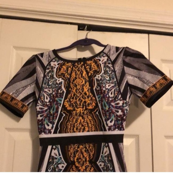 Dress - Picture 2 of 7